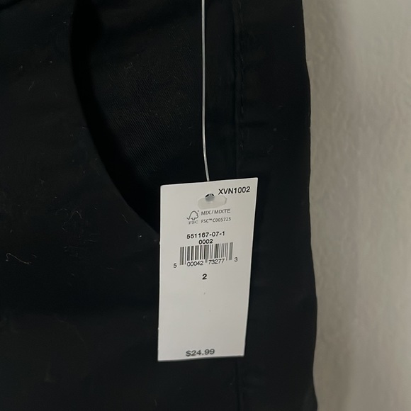 Mid rise old navy shorts - Picture 4 of 4